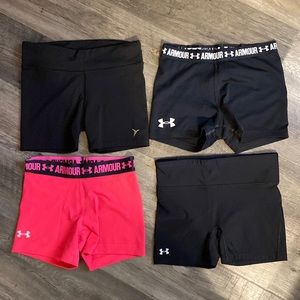 Lot of 4 size small spandex.